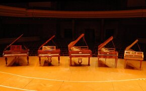 McNulty-Hammerflügel-Workshop