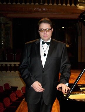 Ilia Tchernaev – Erasmus-Meisterklasse Klavier