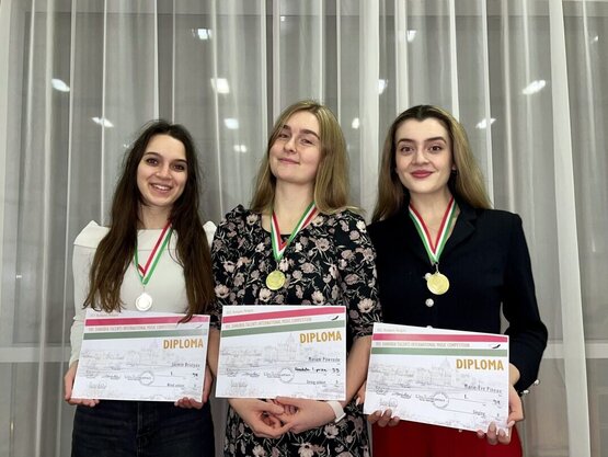 Von links nach rechts: Jázmin Bristyán, Miriam Powrósło, Marie-Ève Pineau. Foto © privat
