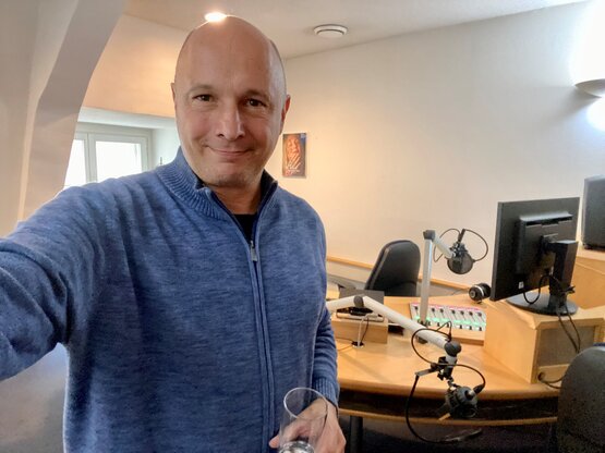 Jörg Zwicker beim Interview im Radio Klassik-Studio