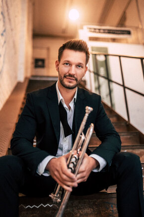 Univ.-Prof. Lars Seniuk MMus