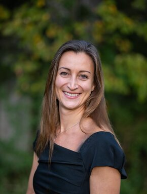 Porträt von Karin Hageneder