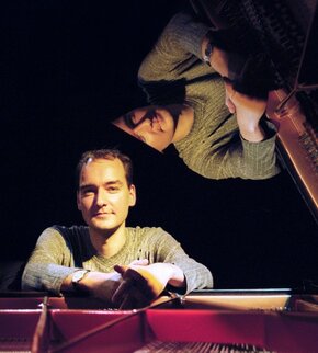 Univ.-Prof. Oliver Kent