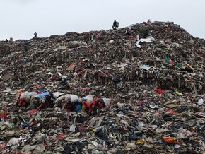 dreambook of another world or burning issues