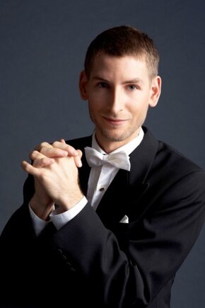 Univ.-Prof. Mag. Bernhard Parz