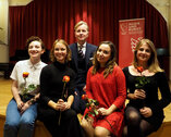 Lara Sienczak, Deike gr. Darrelmann, Max Raabe, Lea Gordin und Julia Sturzlbaum © Armin Bardel
