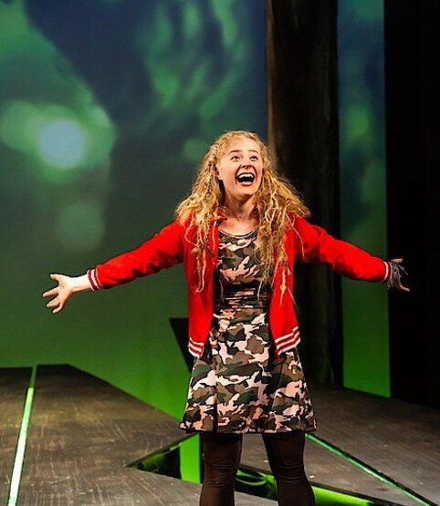 Katharina Stadtmann in „Ronja Räubertochter“ © Theater der Jugend